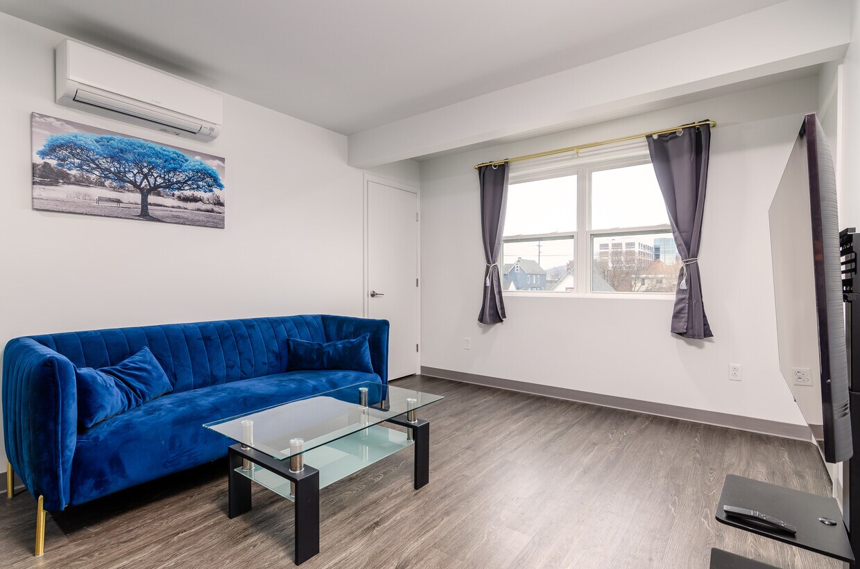 Floor Plan - Deluxe 1 Bd/ 2 Ba/Office  Utilties  Included