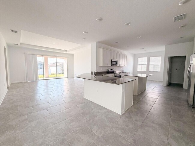 Photo - 1966 Winnie Ct.