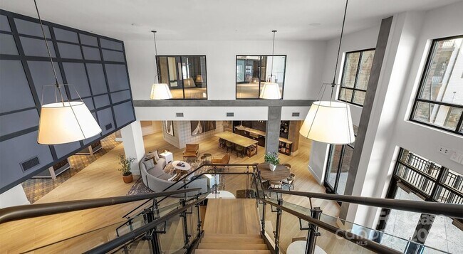 Photo - 704 W Tremont Ave Unit B3