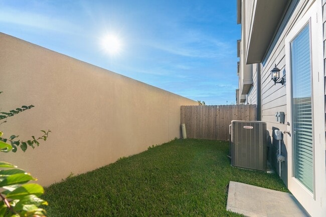 Photo - 498 S Centro Cir