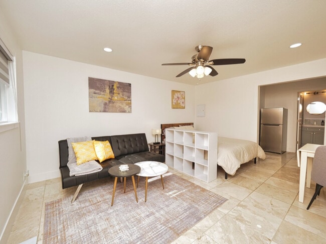Building Photo - 323 Blossom Valley Dr Unit ID1310555P