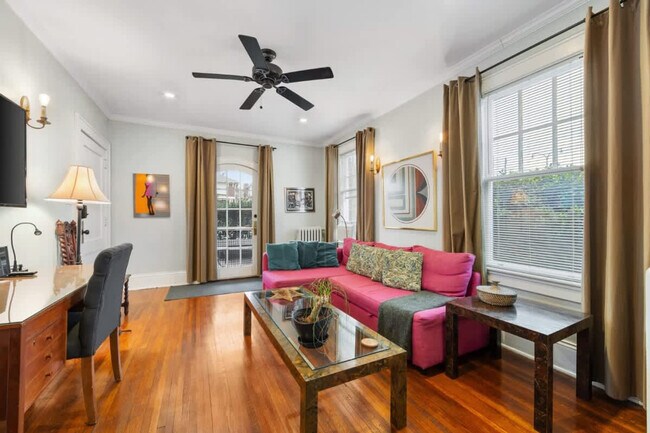 Photo - 536 Hawthorne Ln Unit FL1-ID1331024P