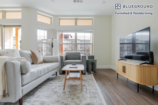 Photo - 1501 W Howard Ln Unit SI FL5-ID361