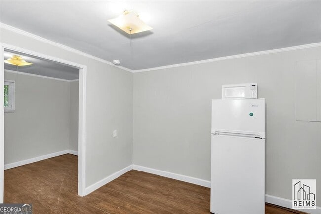 Photo - 1926 Howard Ave Unit B