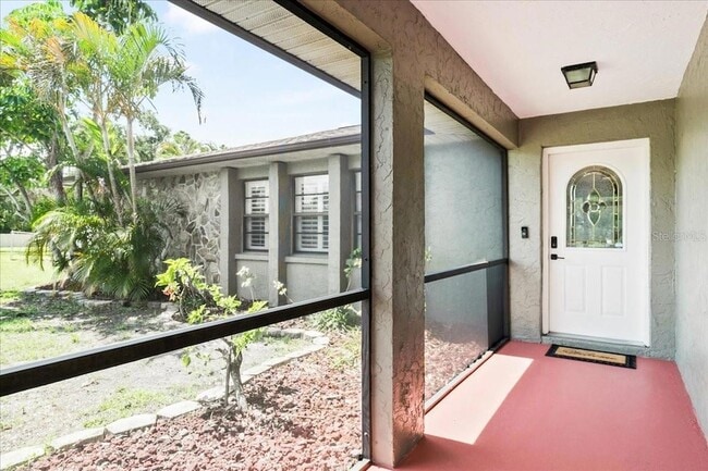 Photo - 1302 Georgetowne Cir