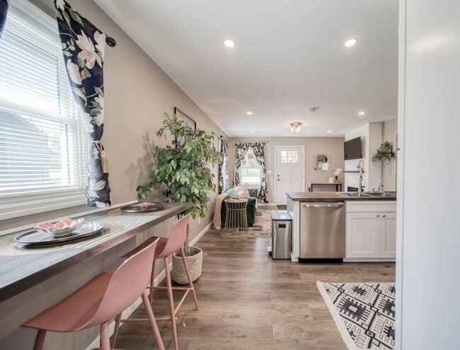 Photo - 1402 Iowa St Unit ID1292379P