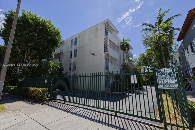 Photo - 5838 SW 74th Terrace Unit 317