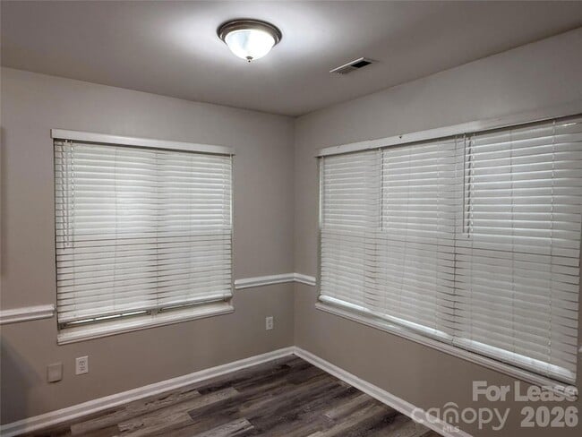 Photo - 6617 Cedar Cliff Dr