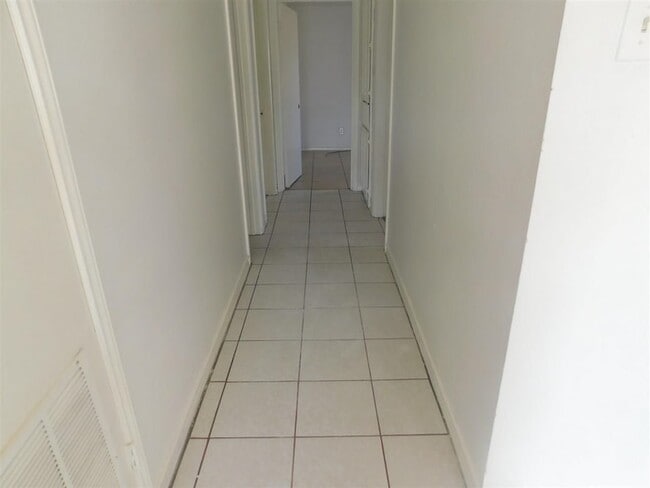 Photo - 3804 Sunflower Ave