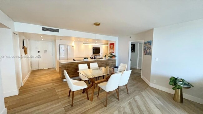 Photo - 1717 N Bayshore Dr Unit A-1951