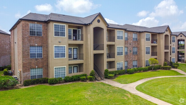 Exterior - The Trestles