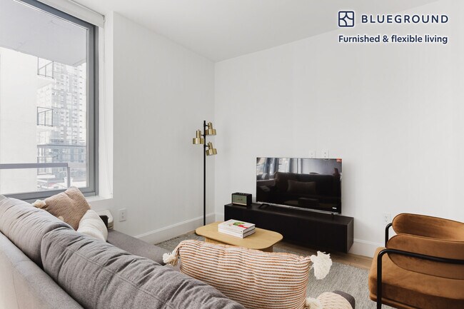 Photo - 175 2nd St Unit FL7-ID1687