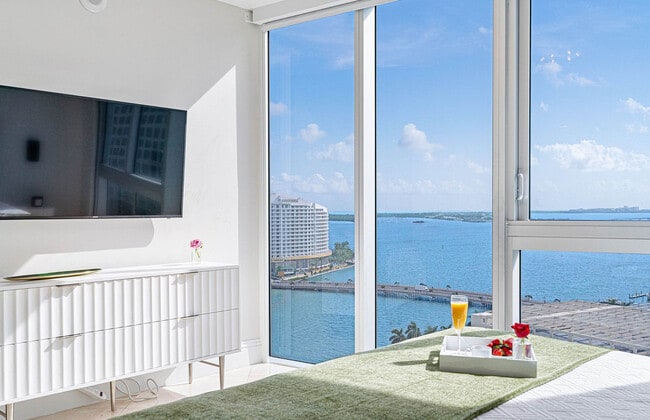 Photo - 485 Brickell Ave Unit SI ID1240489P