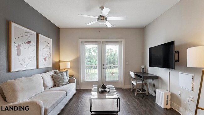 Building Photo - 1499 Central Park Blvd Unit 922