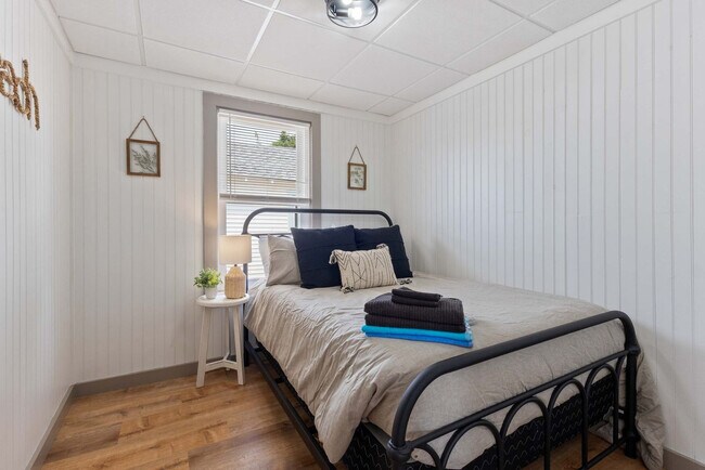 Photo - 2 Island Path Unit SI ID1312383P
