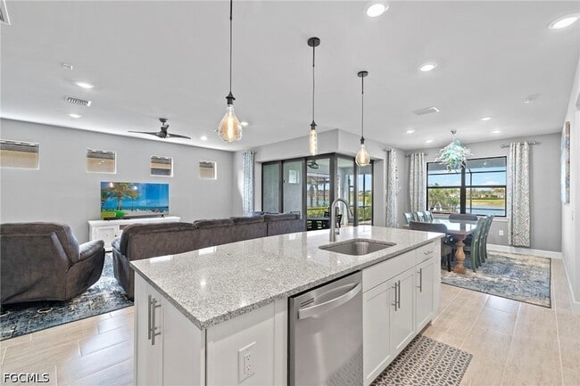 Photo - 19564 Utopia Ln