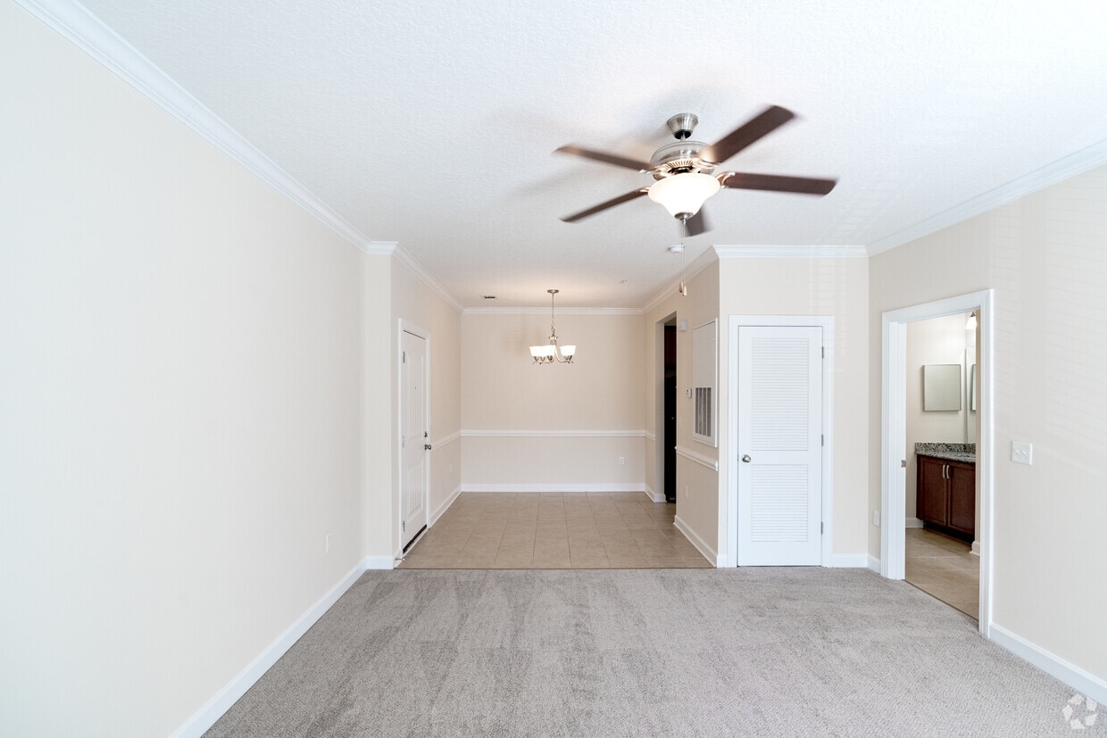 Floor Plan - The Chester w/Balcony