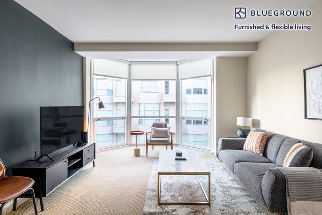 Building Photo - 425 8th St NW Unit FL7-ID245