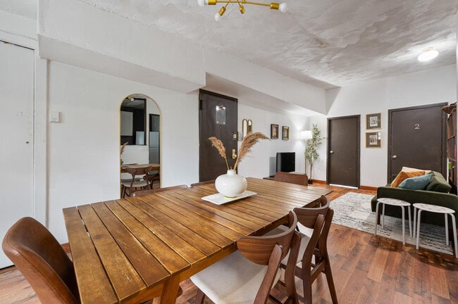 Photo - 247 W 29th St Unit ID1390072P