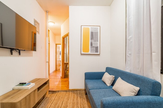 Building Photo - 538 9th Ave Unit ID1323939P