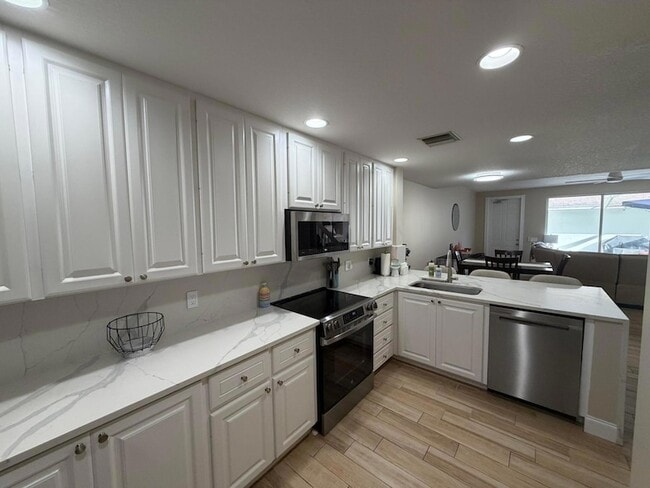 Photo - 223 Soriano Dr