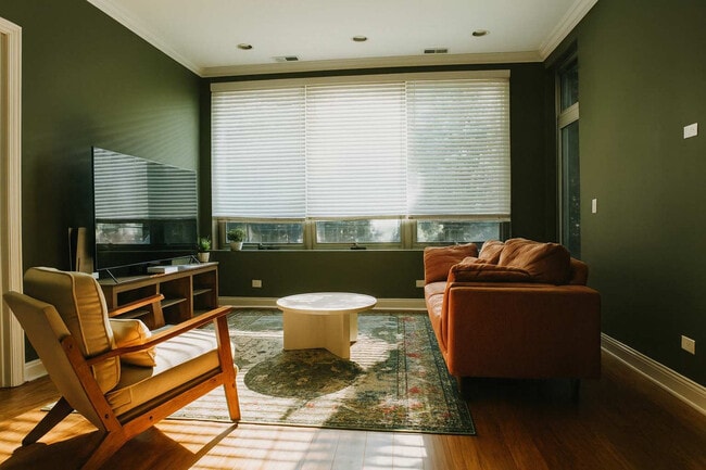 Building Photo - 951 W Huron St Unit ID1031376P