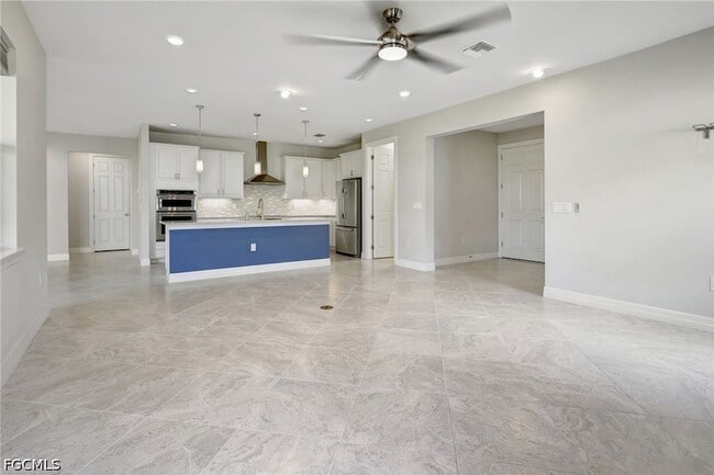 Photo - 11752 Bowes Cir