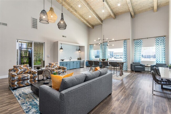 Photo - Portola West McDowell