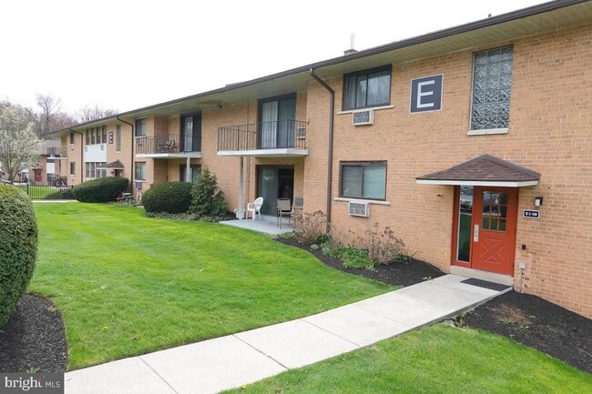 Building Photo - 1016 W Baltimore Pike Unit 11