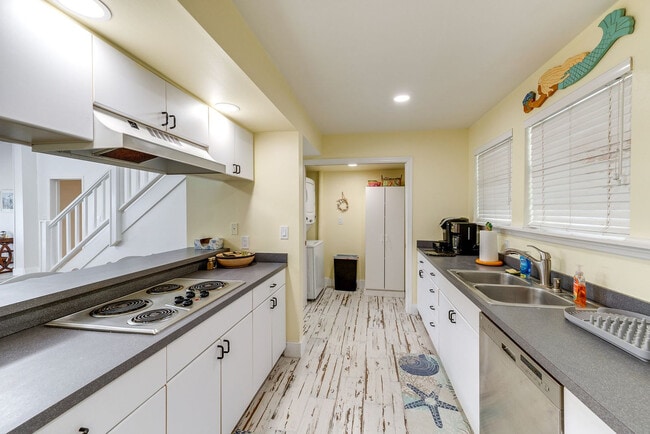 Photo - 45 Mutiny Pl Unit SI ID1546436P