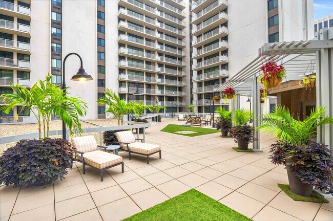 Photo - 320 23rd St S Unit FL11-ID1022517P