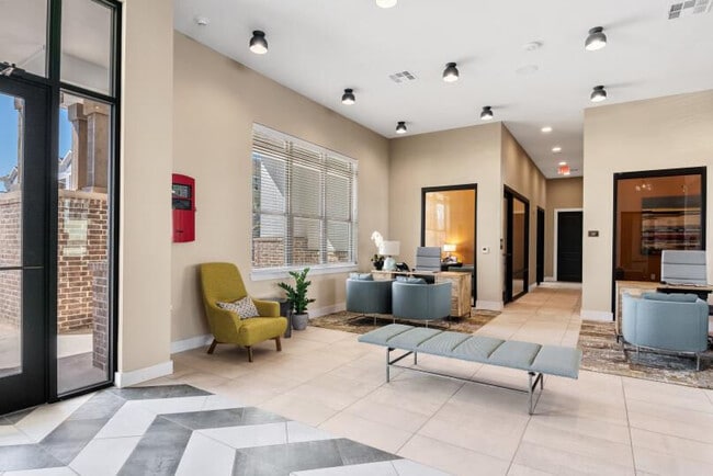 Photo - Coronado on Briarwood