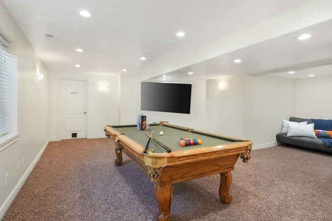 Building Photo - 2253 N 10 W Unit ID1250604P