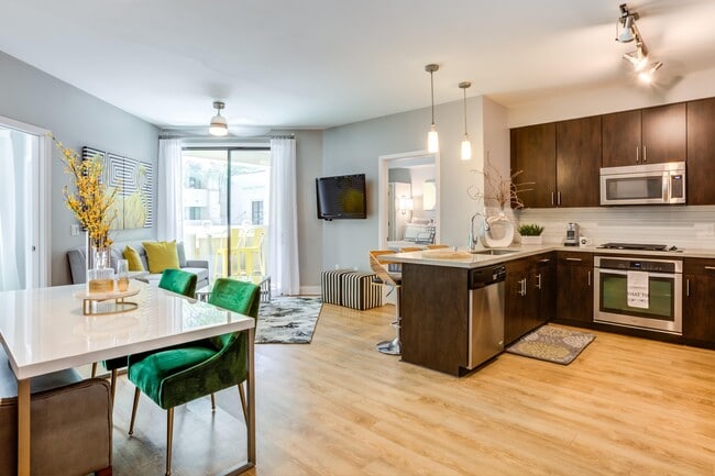 Photo - Biltmore at Camelback