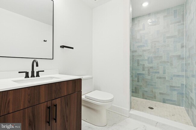 Photo - 501 Washington Ln Unit 308