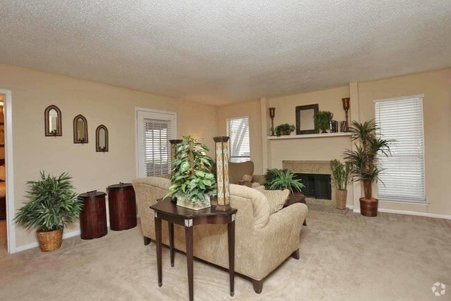 Living room 3 - Woodlyn