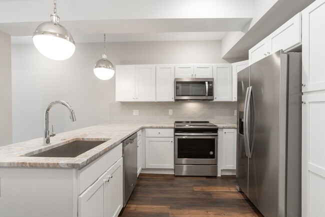 Photo - Germantown Square