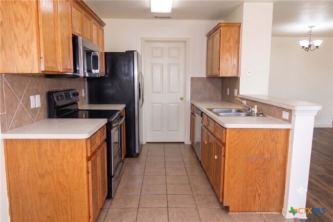 Photo - 5707 Schneider Dr