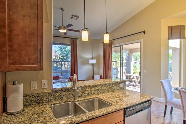Photo - 3055 N Red Mountain Unit SI ID1546295P