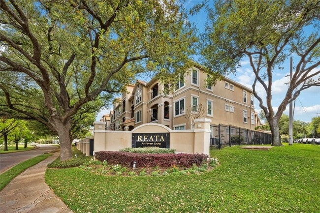 Building Photo - 3231 Allen Pkwy Unit 6101