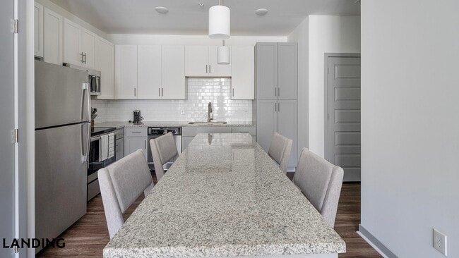 Photo - 100 Wildwood Ct Unit 8-833