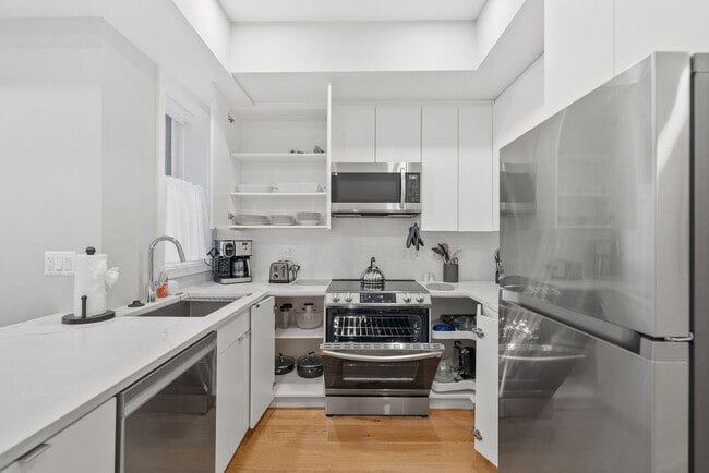 Photo - 418 D St SE Unit FL1-ID1287082P