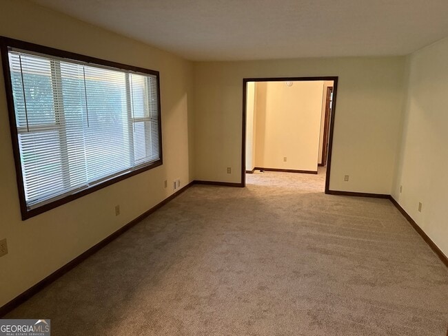 Photo - 5254 Deer Run Dr SW