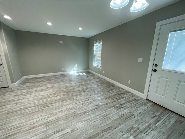 Photo - 2622 S Fannin Ave