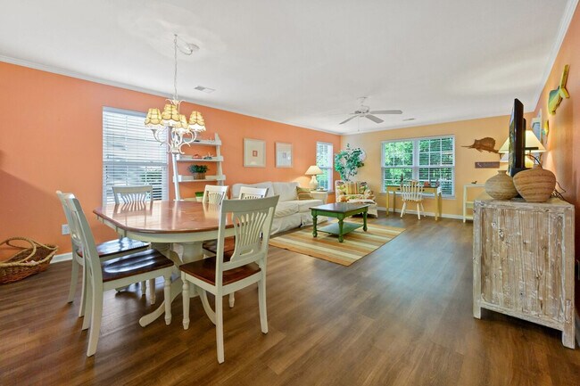 Photo - 725 Blue Stem Dr Unit ID1253419P