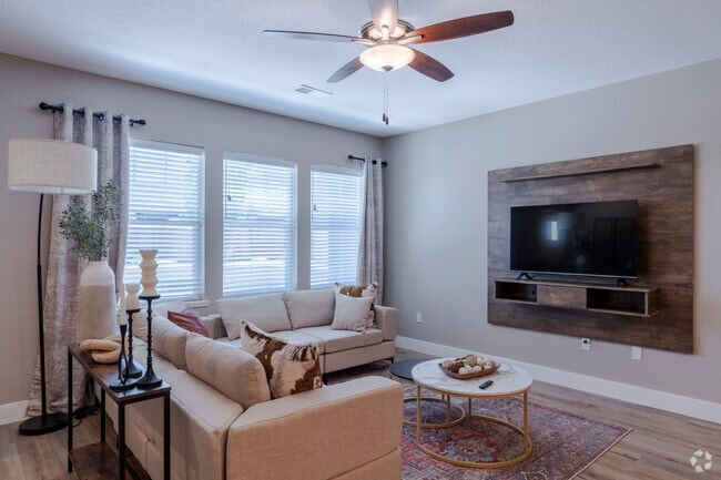 3BR, 2.5BA - 1,649SF - Roseview Townhomes