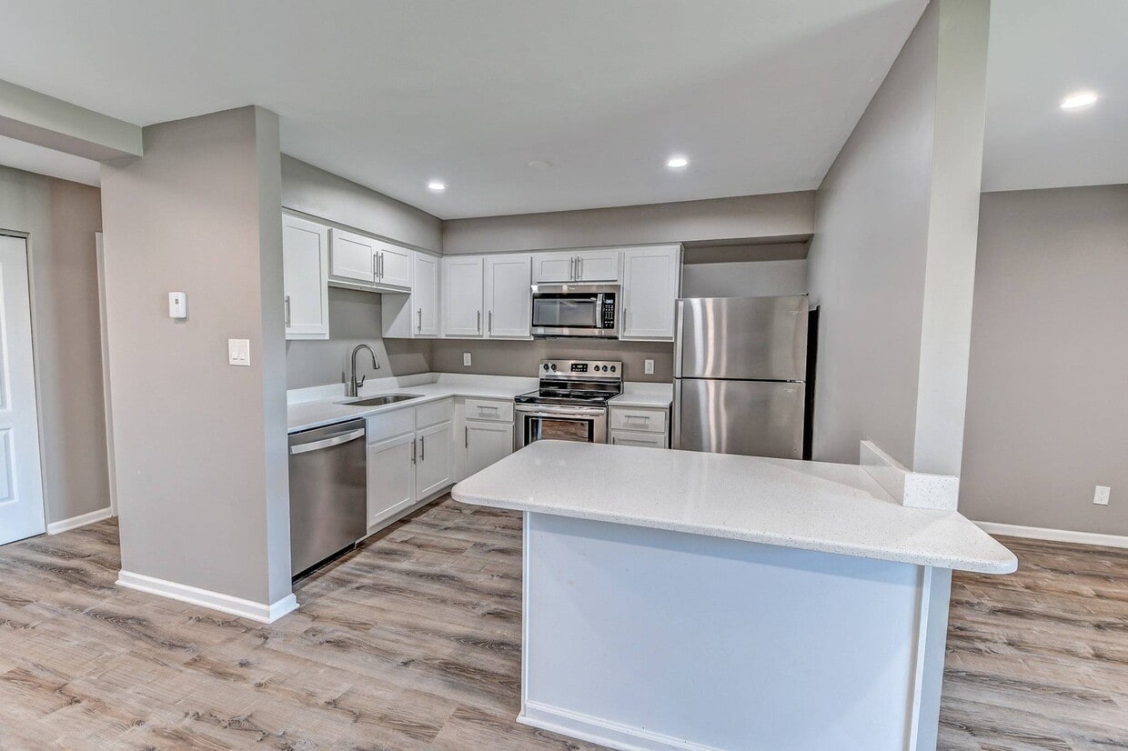 3x2 Renovated Kitchen Above - 3 Bedroom, 2 Bath - Renovated