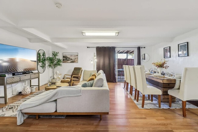 Building Photo - 609 Carlsbad St Unit SI ID1465029P