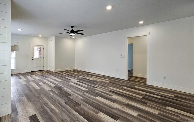 Photo - 4009 Stoke Dr