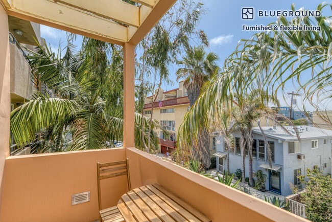 Photo - 24 Catamaran St Unit FL0-ID1149